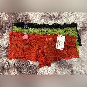 🌹003 INTMTS: Curve Necessities 3 pack lace boyshort size L